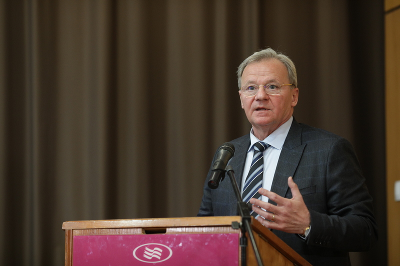 Profit Health.forum - Gravele probleme din sănătate. Cât de bolnav este sistemul?