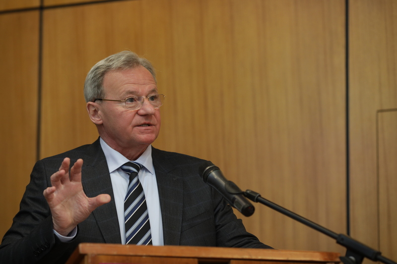 Profit Health.forum - Gravele probleme din sănătate. Cât de bolnav este sistemul?