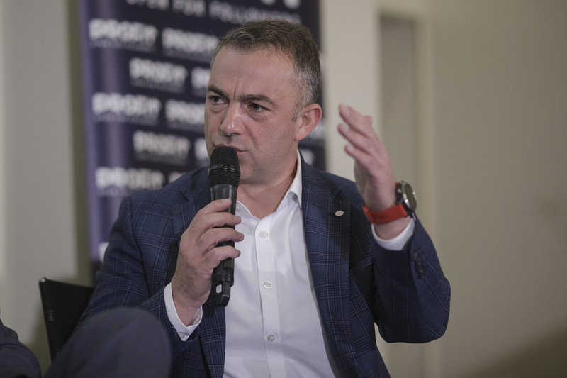 Piața muncii, între criză și reinventare