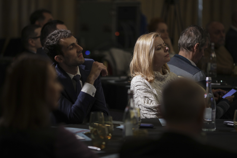 Piața muncii, între criză și reinventare