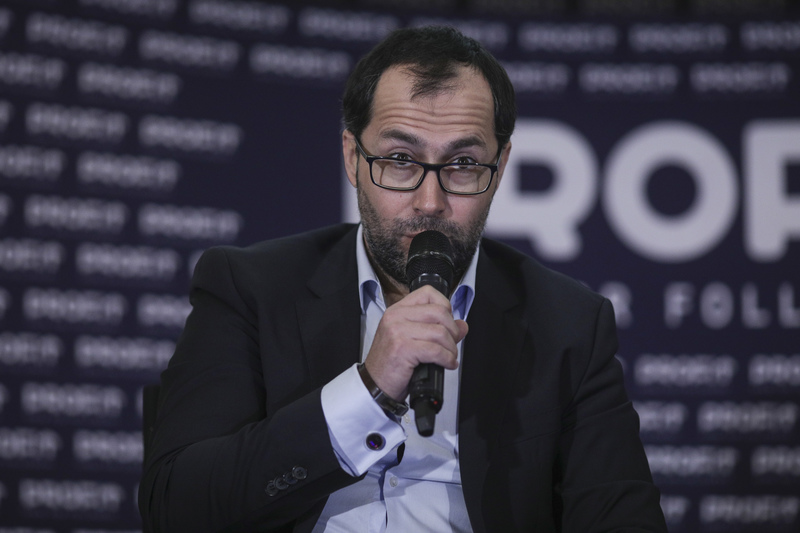 Piața muncii, între criză și reinventare