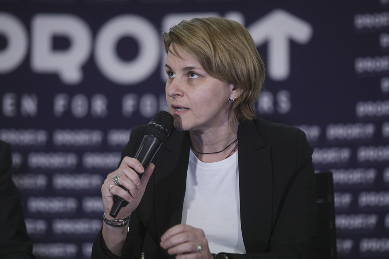 Piața muncii, între criză și reinventare