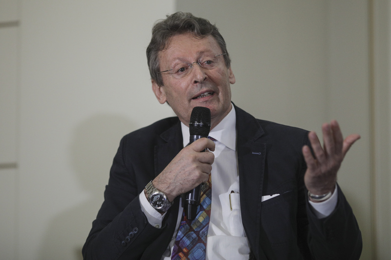 Piața muncii, între criză și reinventare