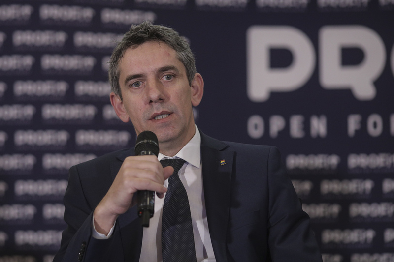 Piața muncii, între criză și reinventare