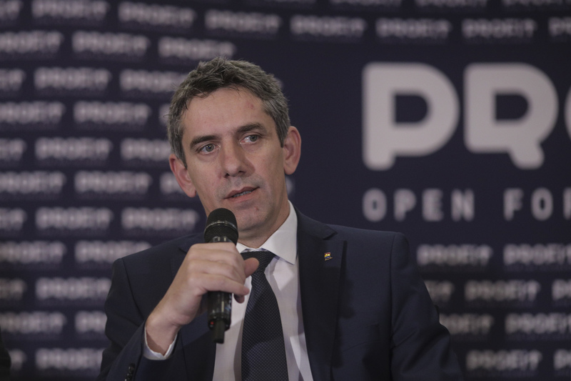 Piața muncii, între criză și reinventare