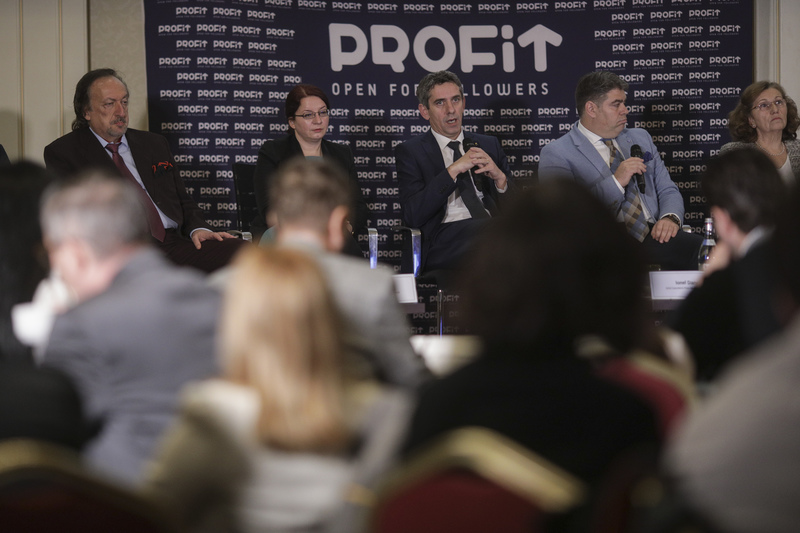 Piața muncii, între criză și reinventare