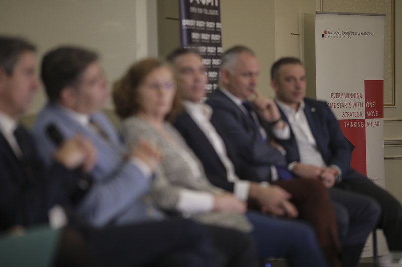 Piața muncii, între criză și reinventare