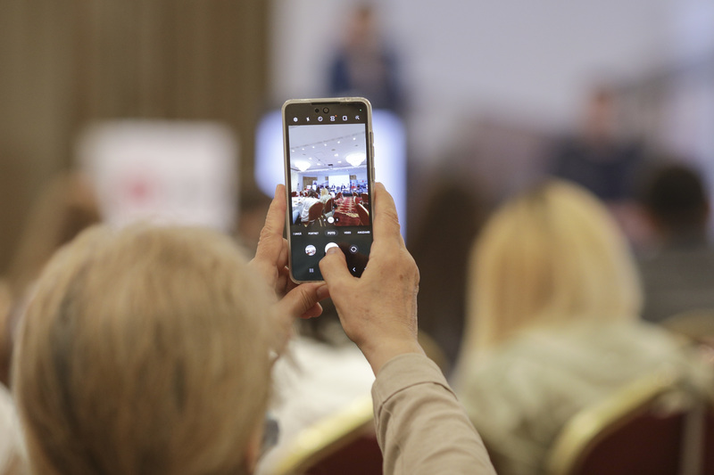 Eveniment Profit.ro & DPD România <br/>Barometrul e-Commerce. <br/>Provocări în vremuri de criză