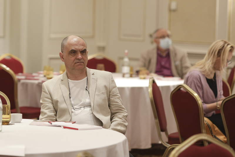 Eveniment Profit.ro & DPD România <br/>Barometrul e-Commerce. <br/>Provocări în vremuri de criză