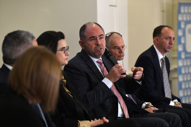 Eveniment Profit Financial.forum - Piețele financiare și provocările noilor crize - Ediția a V-a