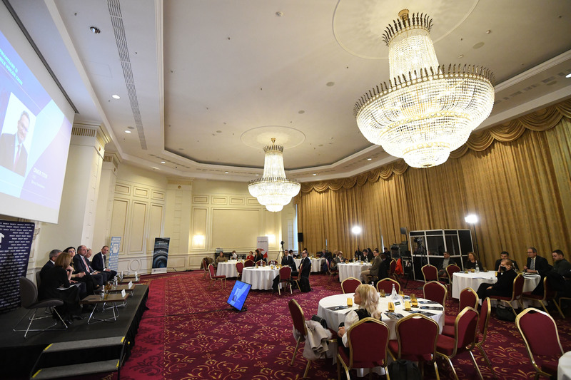 Eveniment Profit Financial.forum - Piețele financiare și provocările noilor crize - Ediția a V-a