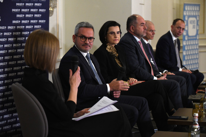 Eveniment Profit Financial.forum - Piețele financiare și provocările noilor crize - Ediția a V-a