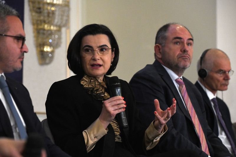 Eveniment Profit Financial.forum - Piețele financiare și provocările noilor crize - Ediția a V-a