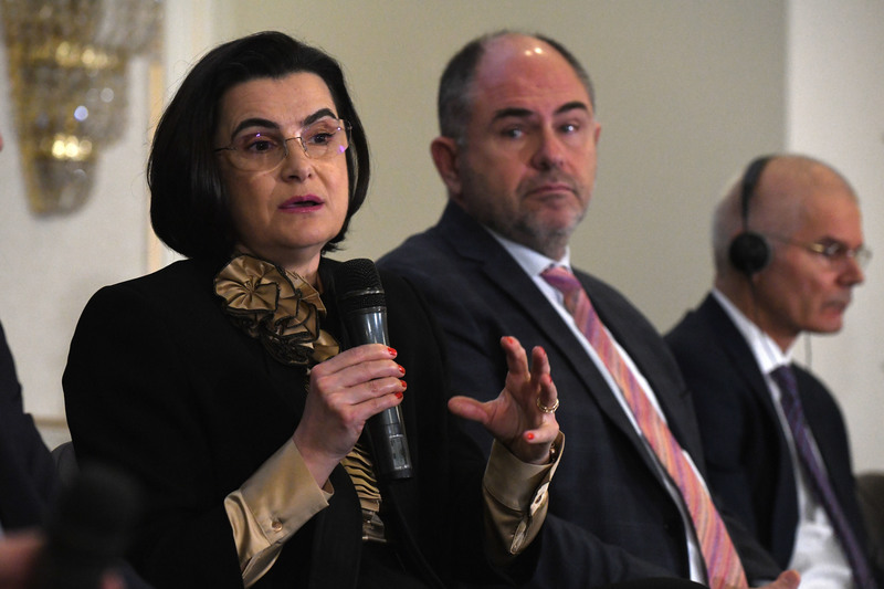 Eveniment Profit Financial.forum - Piețele financiare și provocările noilor crize - Ediția a V-a