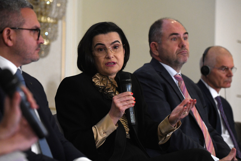 Eveniment Profit Financial.forum - Piețele financiare și provocările noilor crize - Ediția a V-a