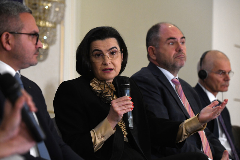 Eveniment Profit Financial.forum - Piețele financiare și provocările noilor crize - Ediția a V-a