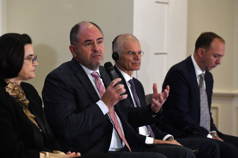 Eveniment Profit Financial.forum - Piețele financiare și provocările noilor crize - Ediția a V-a