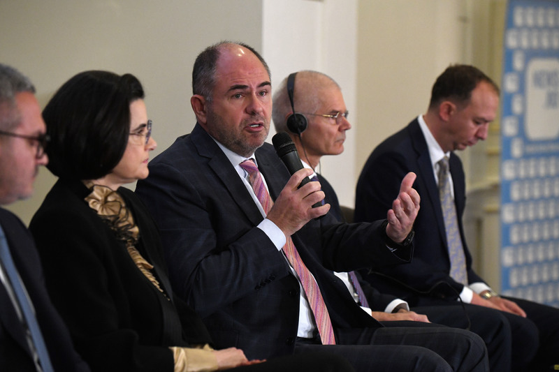 Eveniment Profit Financial.forum - Piețele financiare și provocările noilor crize - Ediția a V-a