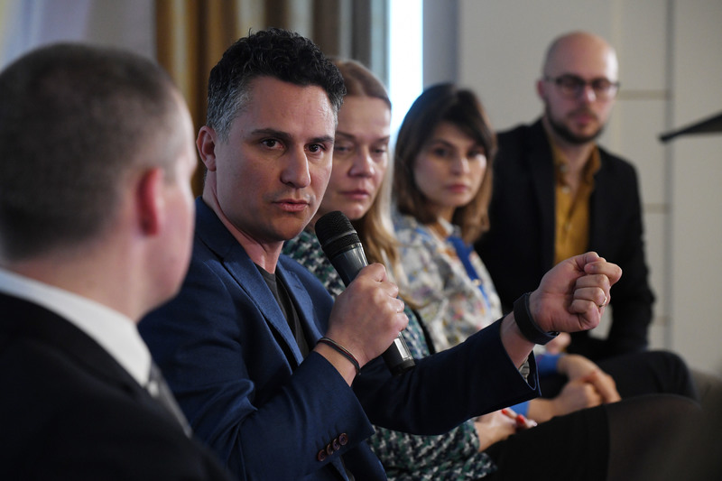 Eveniment Profit.ro & DPD România <br/>Barometrul e-Commerce. <br/>De ce iubim femeile e-Shopper