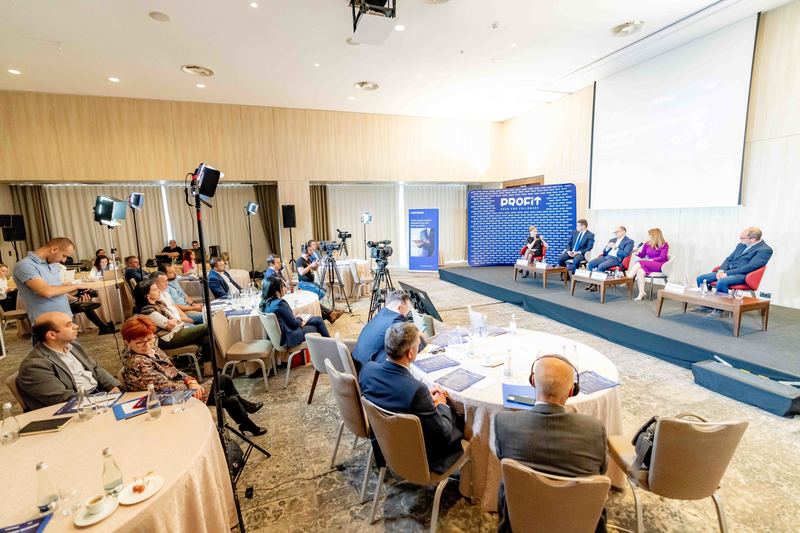 Conferința EU FUNDS Profit.ro  FirstBank  și  Visa - Finanțăm digitalizarea României - Focus Brașov - Ediția a II-a