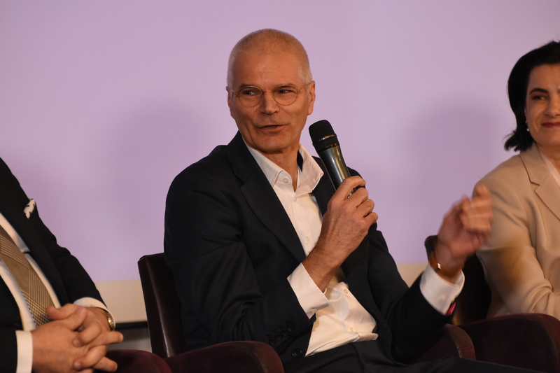 Eveniment Profit Financial.forum - Piețele financiare, între dificultățile economiei și transformarea pentru viitor - Ediția a VI-a