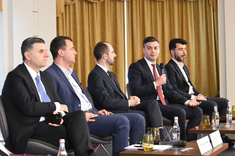 ​Eveniment Profit Financial.forum - Dezvoltarea piețelor financiare într-o perioadă de incertitudini fiscale și economice - Ediția a VII-a