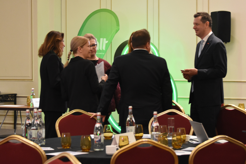 Eveniment Profit.ro IMM – Micii antreprenori, prinși în mijlocul tensiunilor economice și sociale - Ediția a V-a