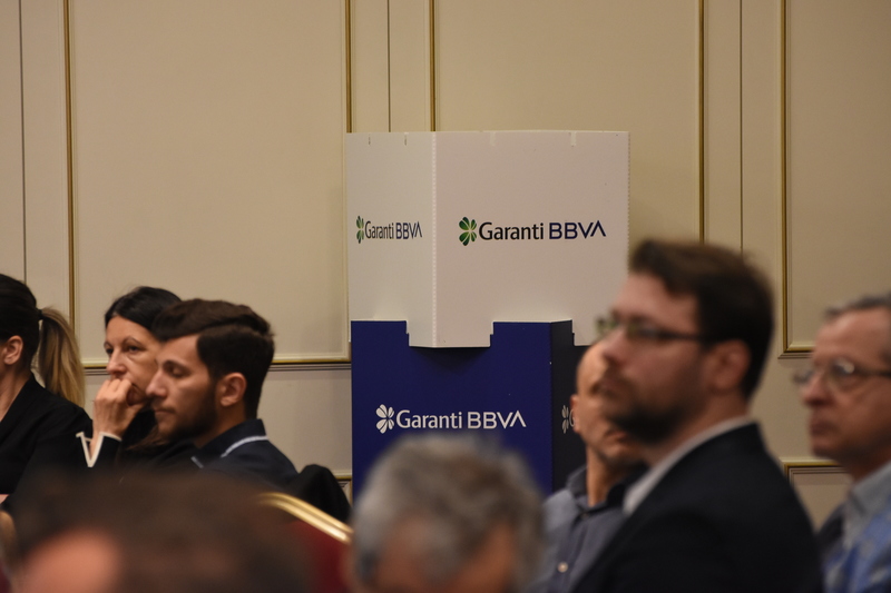 Eveniment Profit.ro IMM – Micii antreprenori, prinși în mijlocul tensiunilor economice și sociale - Ediția a V-a