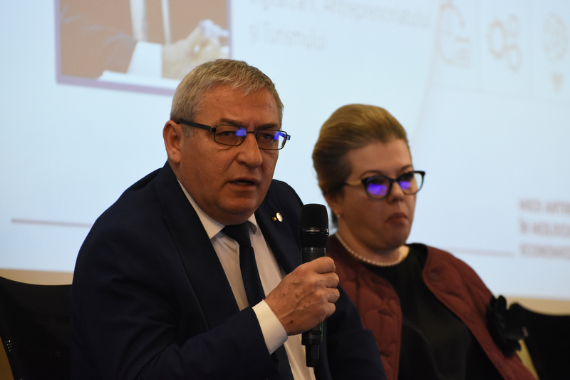 Eveniment Profit.ro IMM – Micii antreprenori, prinși în mijlocul tensiunilor economice și sociale - Ediția a V-a