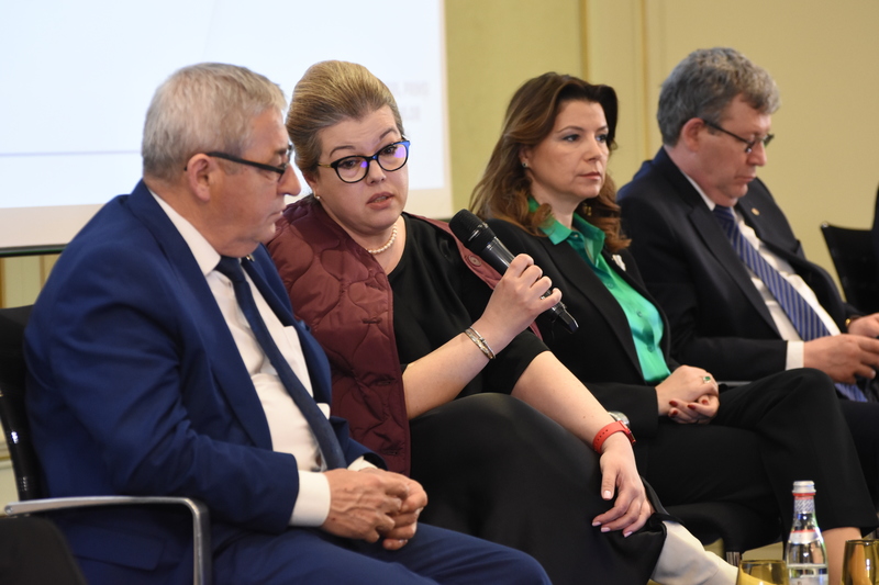 Eveniment Profit.ro IMM – Micii antreprenori, prinși în mijlocul tensiunilor economice și sociale - Ediția a V-a