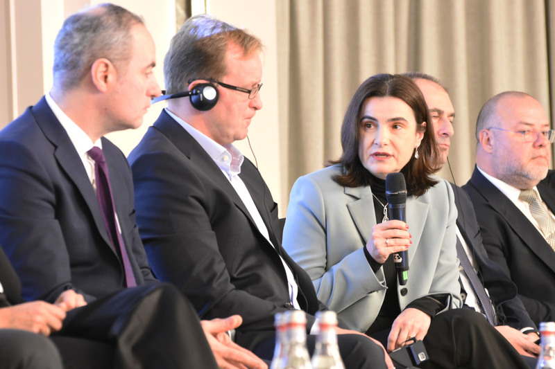 ​Eveniment Profit Financial.forum - Provocări pentru piețele financiare într-o economie marcată de dezechilibre macro și presiuni fiscale - Ed. a VIII-a