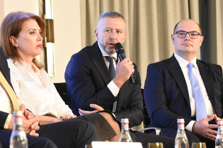 ​Eveniment Profit Financial.forum - Provocări pentru piețele financiare într-o economie marcată de dezechilibre macro și presiuni fiscale - Ed. a VIII-a