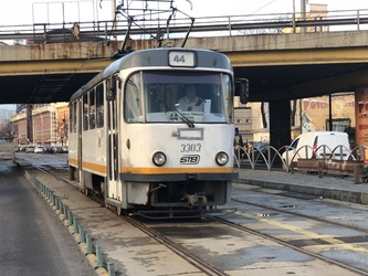 Primăria București va cumpăra 100 de tramvaie cu Wi-Fi, pentru anumite linii. La periferia Capitalei încă circulă însă tramvaie antice UPDATE Precizări ale Primăriei