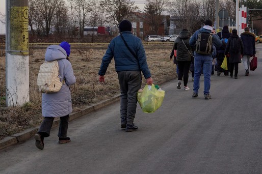 GALERIE FOTO Val de refugiați din Ucraina spre România. Guvernul are în analiză accesul lor pe piața muncii. Aproape 2.700 de persoane din Ucraina sunt angajate acum în România
