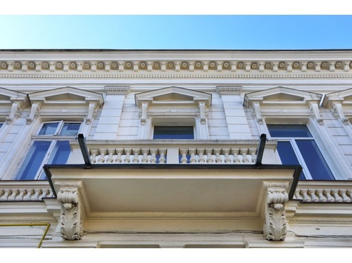 GALERIE FOTO Casa unui fost ministru în perioada interbelică, scoasă la vânzare pentru 3,7 milioane de euro