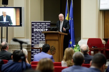 PROFIT GROWTH FORUM: Ambasadorul britanic - Susținem combaterea corupției în afaceri. Vrem să cooperăm mai strâns în contextul Brexit