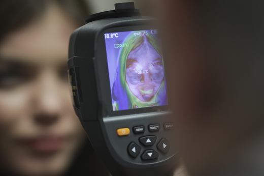 Suspiciune de coronavirus la o angajată de la OSIM