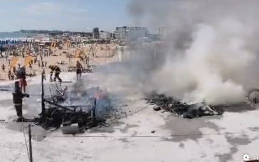 VIDEO Incendiu pe plaja Belona din Eforie Nord