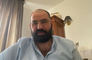 Chef Adi Hădean, revoltat: Lăsați copiii să bage-n ei mizerii sinistre la spațiiile de joacă unde-și țin ziua!