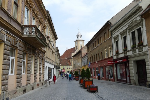Un brașovean a cumpărat o stradă din oraș. Primăria vrea să negocieze achiziția străzii 