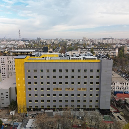 FOTO România a construit cu SMS-uri un spital de oncologie pentru copii și este gata să își împărtășească experiența Bulgariei. Și Metallica a donat