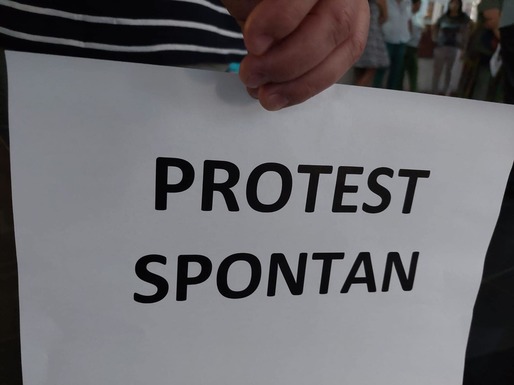 FOTO Protestele angajaților din Finanțe continuă 
