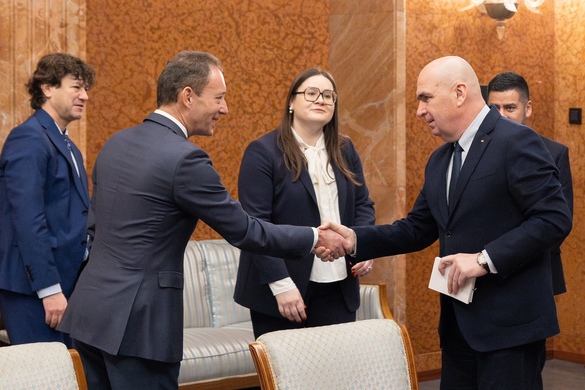 FOTO Bolojan și Nazare au discutat cu reprezentanții agenției Fitch, care va actualiza în curând ratingul României 