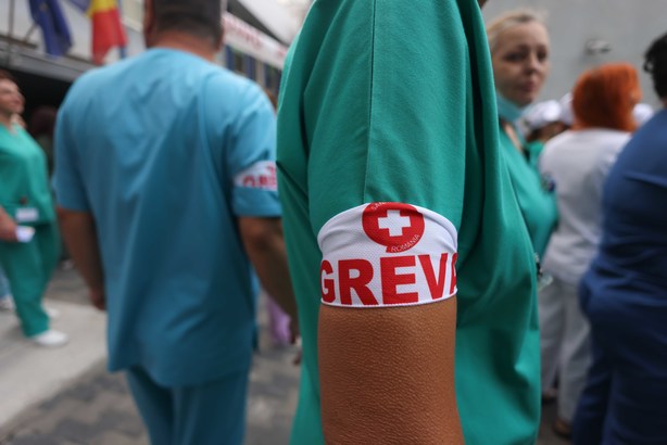 Bolojan, în impas cu legea salarizării: Poate fi depusă oricând, problema este să aibă un acord să treacă. Din toamnă orice Guvern vine, trebuie să indexeze salariile
