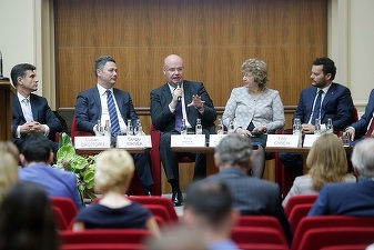 PROFIT GROWTH FORUM Eric Stab, Consiliul Investitorilor Străini: Încă sunt disparități mari rural-urban. Majoritatea furnizorilor de încălzire sunt în insolvență sau aproape de insolvență, trebuie stimulente pentru investiții