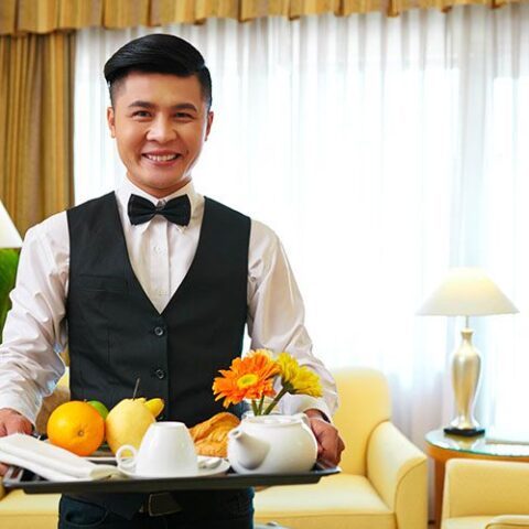 VIDEO Prima TV: Criza forței de muncă se accentuează. Restaurant ajuns să fie format din tineri bengalezi