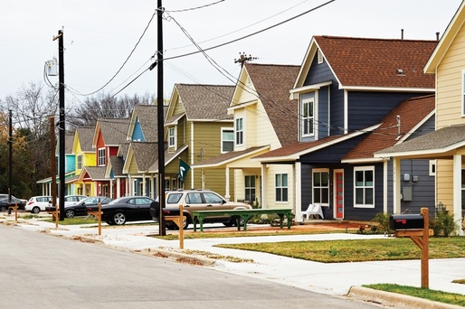 Vânzările de locuințe din SUA cad la minimul ultimelor 3 decenii