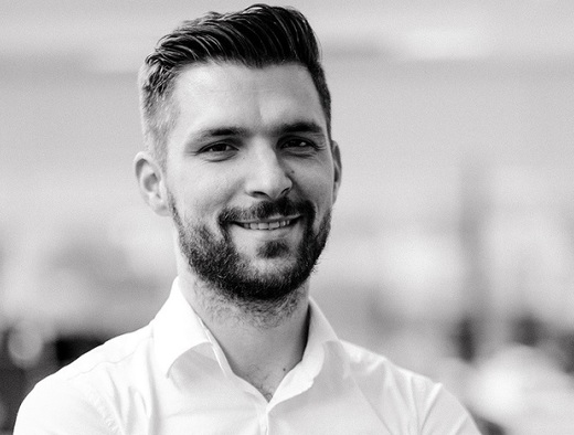 Primul mesaj al CEO-ului Elrond, după ce s-a prezentat ca al doilea unicorn românesc: Creșterea este abia la început ! „Este doar ziua 1. De la cărți, am trecut la eBooks, de la poștă la eMail, iar de la aur la eGold.”