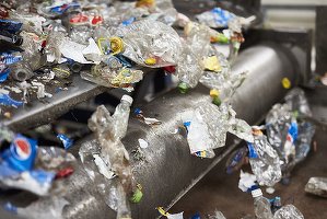 Austriecii de la Alpla, firma românească Ecohelp și UPT investesc 7,5 milioane euro într-o nouă fabrică de reciclare PET în Târgu Mureș  