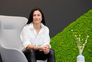 FLOWX.AI, platformă lansată de români, deschide un birou la Paris pentru a se dezvolta în Europa, după ce a atras 8,5 milioane de dolari